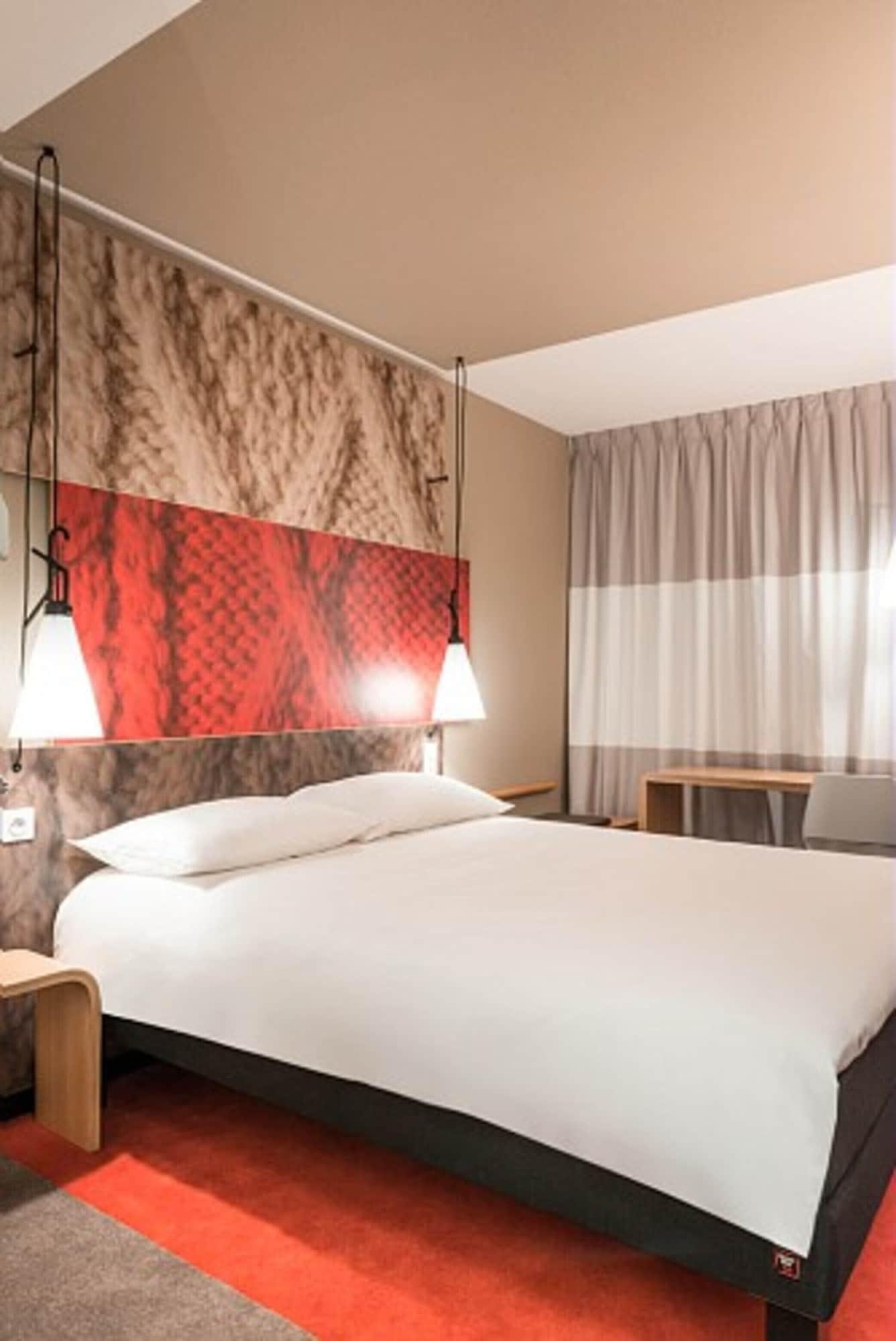 Готель Ibis Bordeaux Centre Bastide Екстер'єр фото