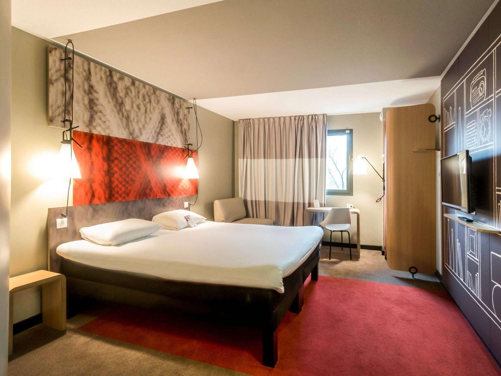 Готель Ibis Bordeaux Centre Bastide Екстер'єр фото